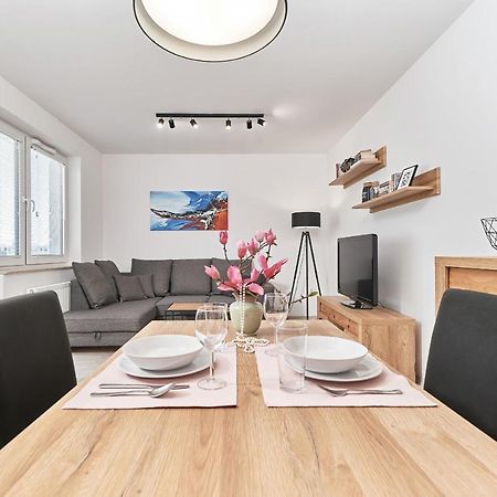 Exclusive Apartments Teczowa With Underground Parking By Noclegi Renters Βρότσλαβ Εξωτερικό φωτογραφία